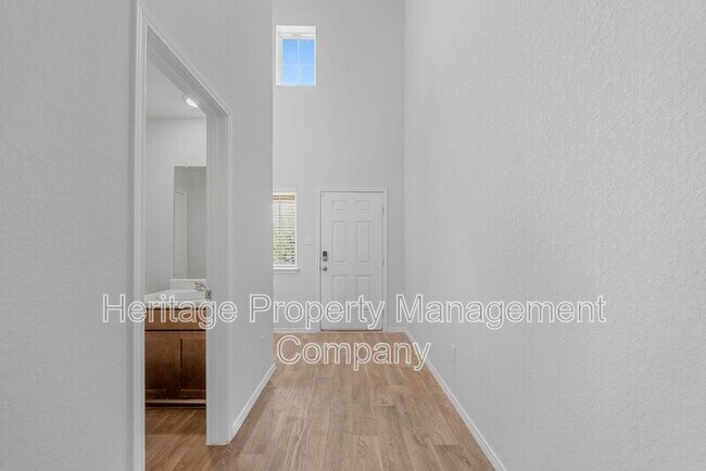 Foto del edificio - 5720 Brook Prairie