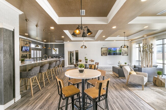 Building Photo - Aventura at Maryland Oaks