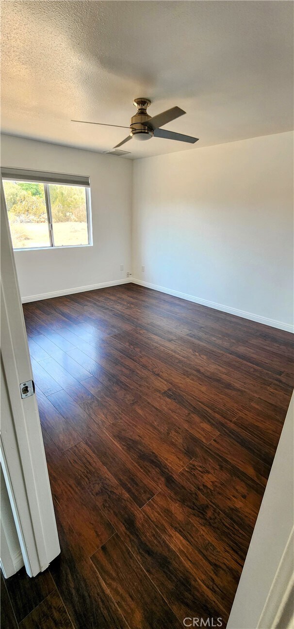 Foto del edificio - 61759 Oleander Dr