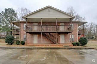 Building Photo - 1640 Golf Club Ln