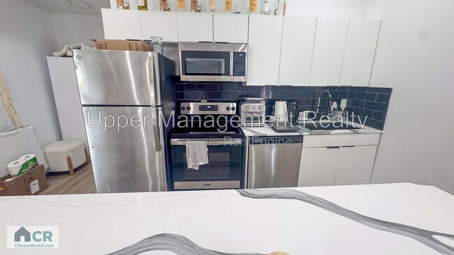Foto del edificio - 7712 Hampson St