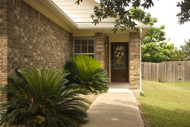 Foto del edificio - 7304 S Glenn St