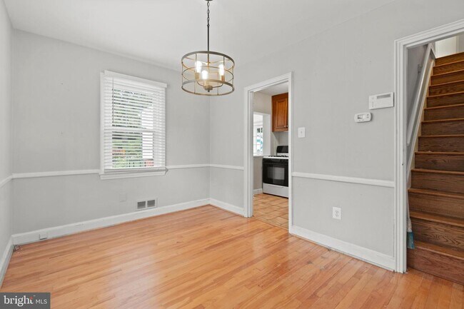 Building Photo - 508 S George Mason Dr