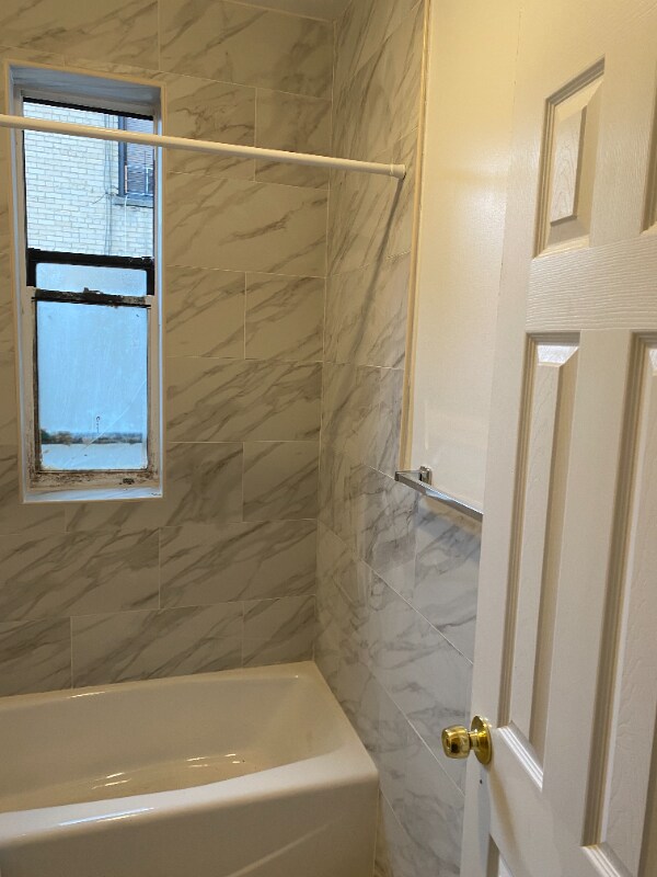 Foto del edificio - 2695 Heath Ave