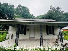 Building Photo - 3578 Hazelwood Ave