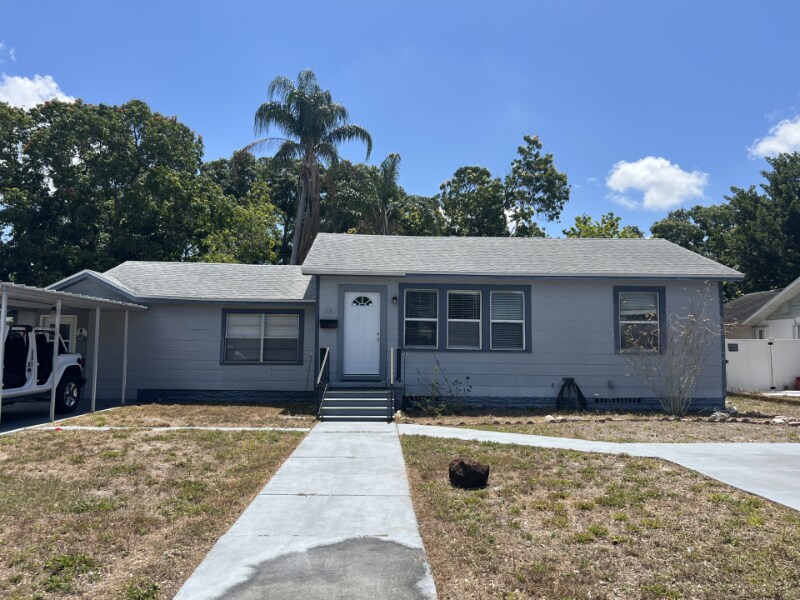 Foto principal - 1713 29th St W