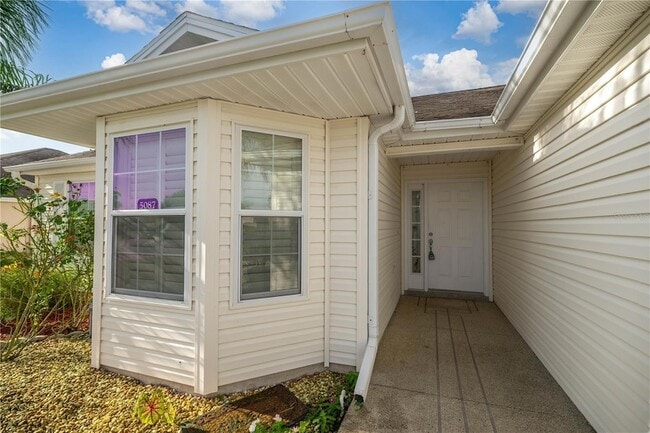 Building Photo - 5087 NE 121st Ave