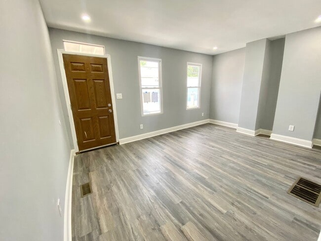 Building Photo - Anika Homes 4 Bedroom