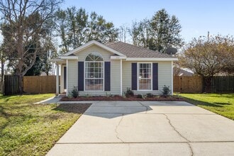 Building Photo - 618 Westchase Ct S