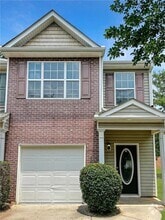 Building Photo - 5000 Lincoln Dr