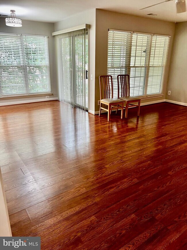Building Photo - 11188 Rienzi Pl