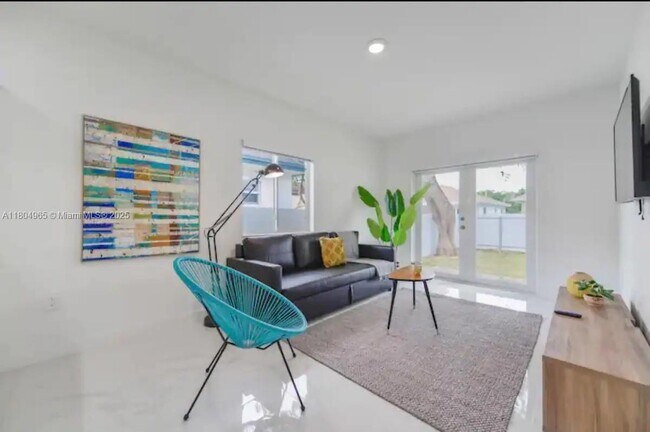 Foto del edificio - 8758 NW 22nd Ct