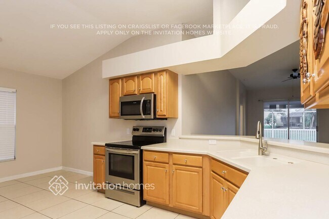 Building Photo - 12753 Standbridge Dr