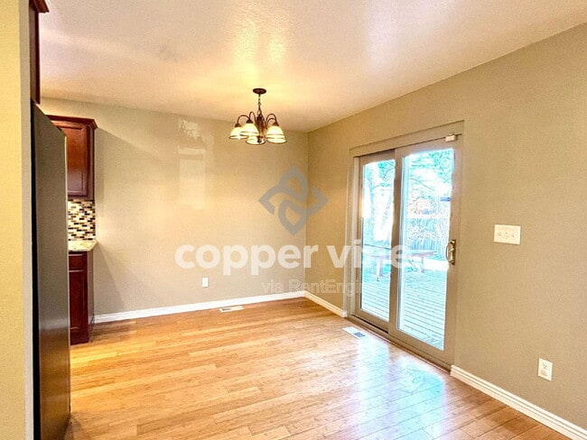 Foto del edificio - 13145 Hazel Ct