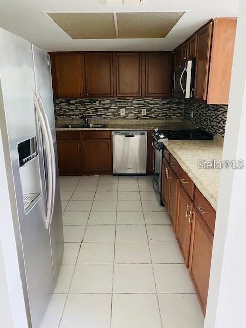 Building Photo - 2417 Barley Club Ct