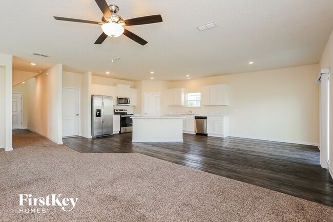 Foto del edificio - 2587 Beachview Dr