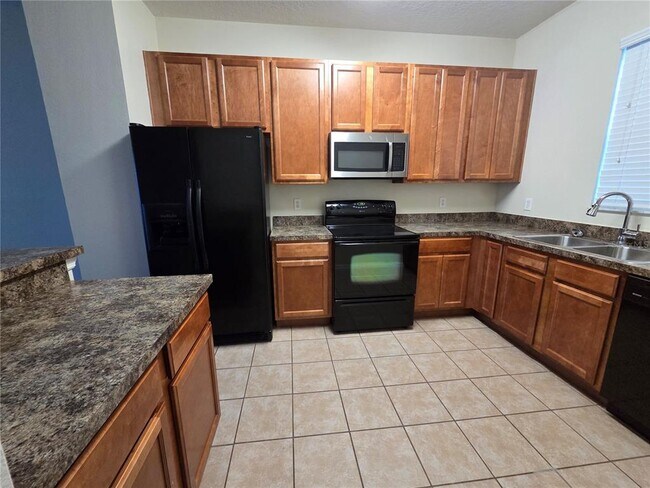 Building Photo - 14239 Avenue of the Groves