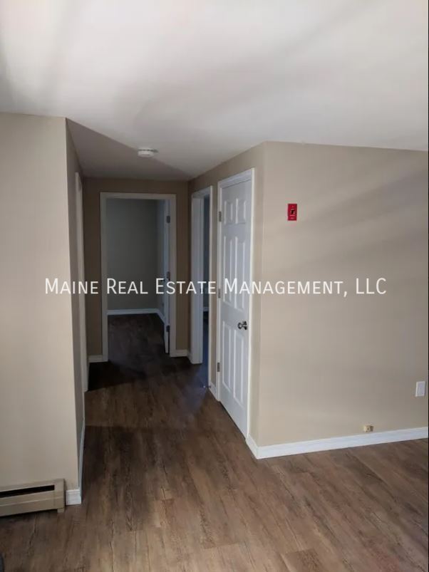 Foto del edificio - 27 Eastern Ave