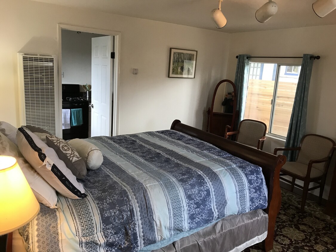 Foto principal - Awesome Furnished Cottage in Point Loma He...