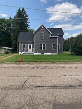 Building Photo - 504 Freiburger Ave