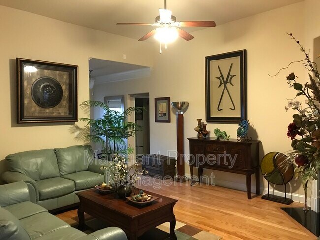 Foto del edificio - 500 Airdale Ln