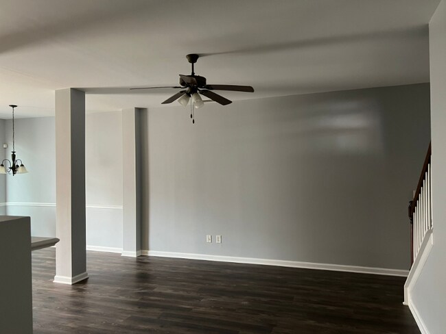 Foto del edificio - 957 Pierce Ivy Ct NE