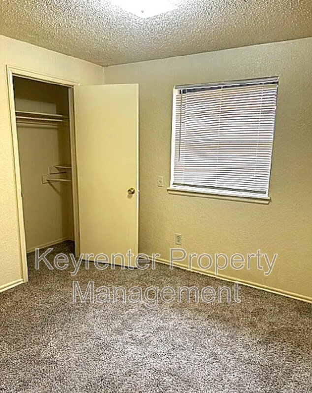 Foto del edificio - 5316 S Briarwood Dr