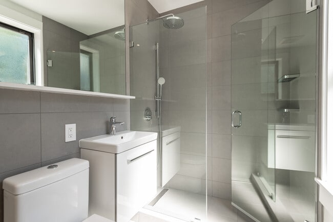 Building Photo - 4 Elko St