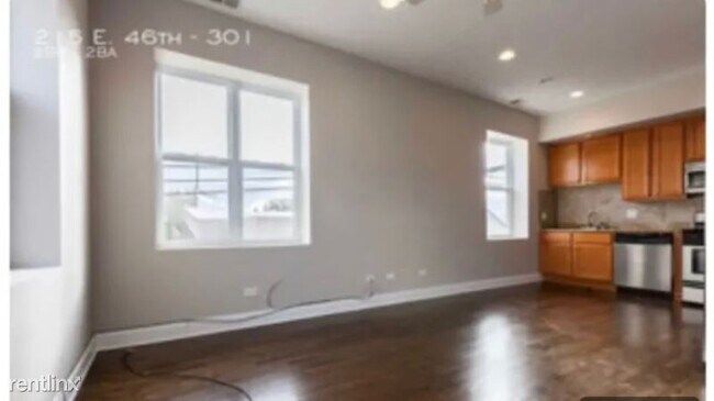 Foto del edificio - 215 E 46th St