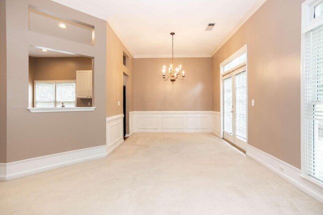 Foto del edificio - 3302 Hidden Trail Rd SE