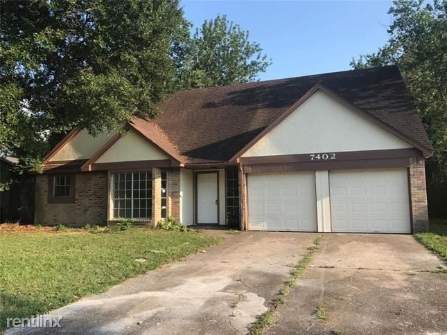 Primary Photo - 5 br, 2 bath House - 7402 i Thicket Trail ...