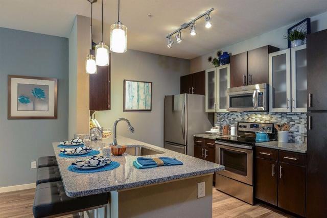 Foto del edificio - 13201 Legendary Dr