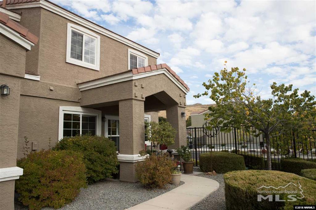 Foto principal - 5695 Vista Luna Dr