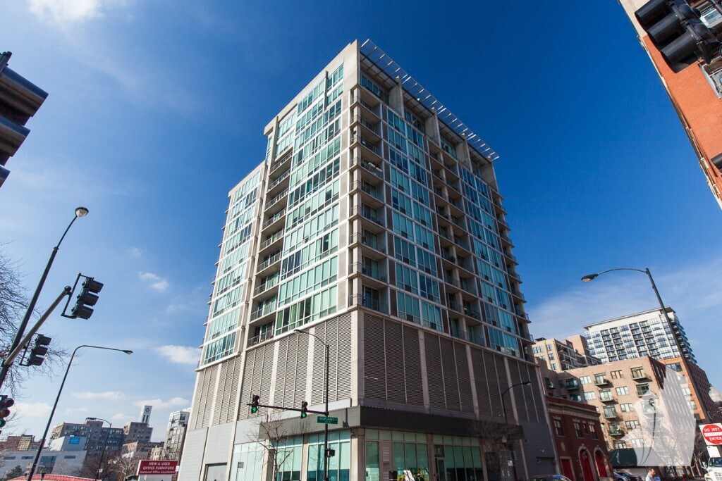 700 Van Buren W St, Chicago, IL 60607 Condo for Rent in Chicago, IL