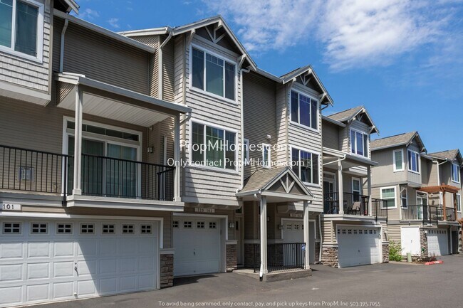 Building Photo - Beautiful, Contemporary Condo In Cedar Mil...