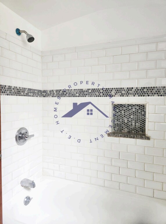 Foto principal - 16950 Normandy St