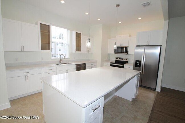 Foto del edificio - 890 Vignoles Ave NE