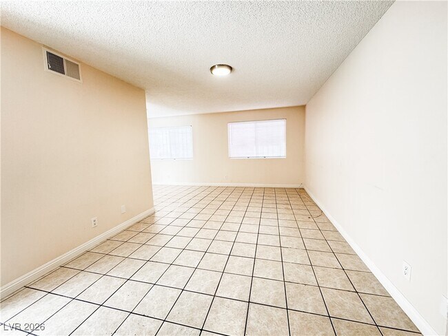 Building Photo - 3655 Kolendo Ct