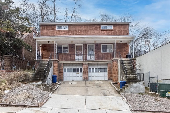 Building Photo - 2273 Pauline Ave