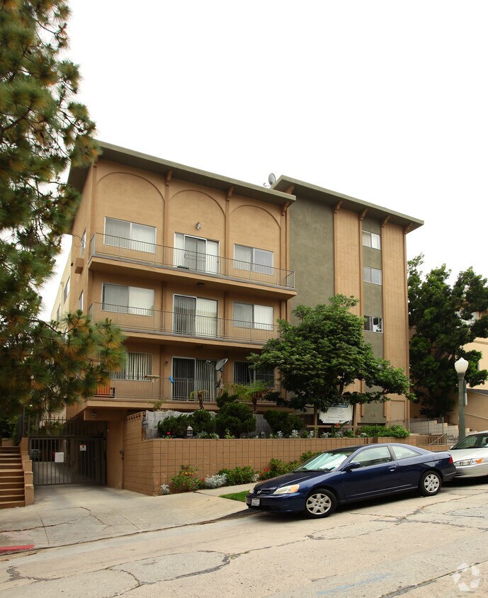 Foto del edificio - Westhill Apartments