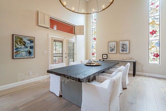 Foto del edificio - 8602 E Vista Del Lago