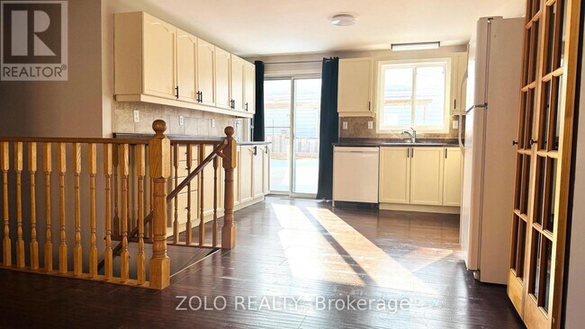 Photo du bâtiment - 21 Columbia Rd