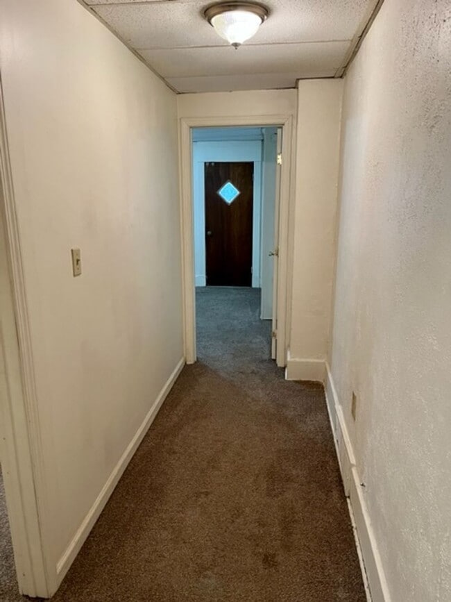 Foto del edificio - 118 Kirk Ave