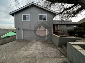 Building Photo - 5120 Hill Villa Ave S