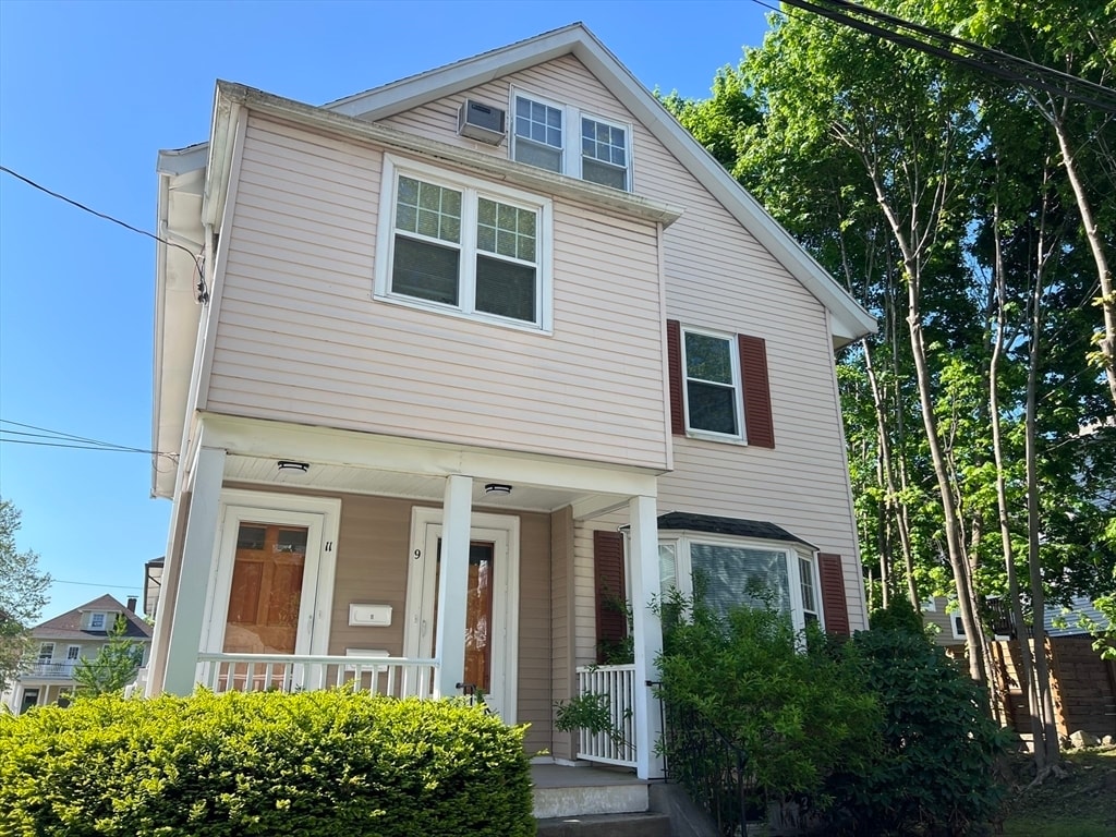 Primary Photo - 9 Loring St