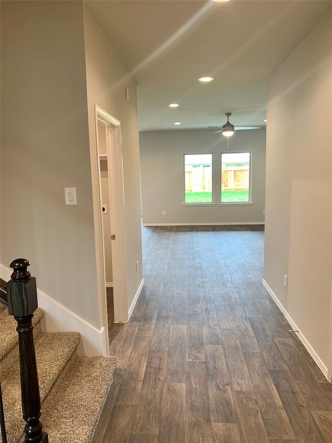 Building Photo - 4227 Isoletta Ct