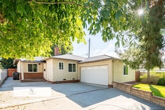 Building Photo - 516 N Pennsylvania Ave