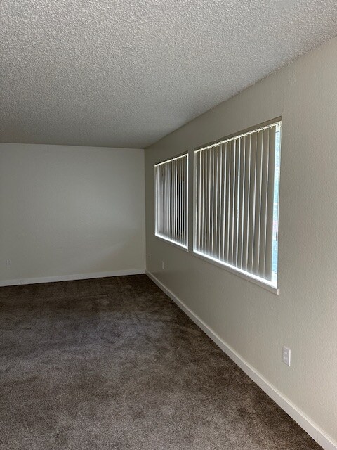 Foto del edificio - 712 60th St SW