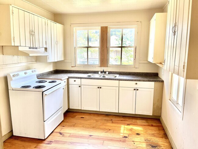 Foto del edificio - 4488 Lemonwood Dr