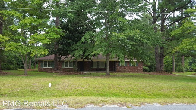 Building Photo - 215 N Edgewood Dr